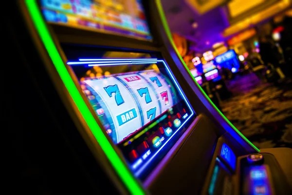 heng togel Crash cash-out button and bet placement